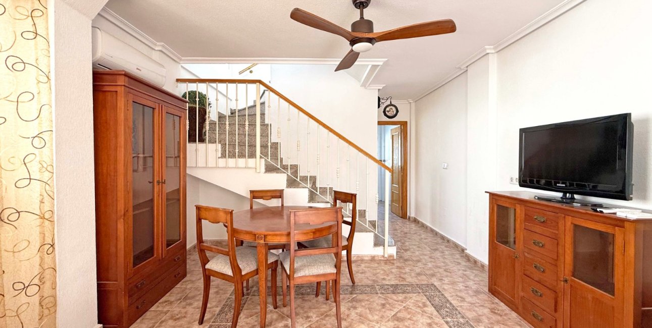 Resale - Villa -
Orihuela Costa - Los Altos