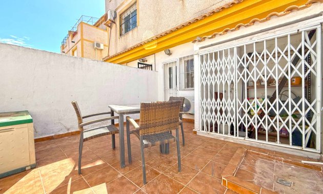 Resale - Villa -
Orihuela Costa - Los Altos