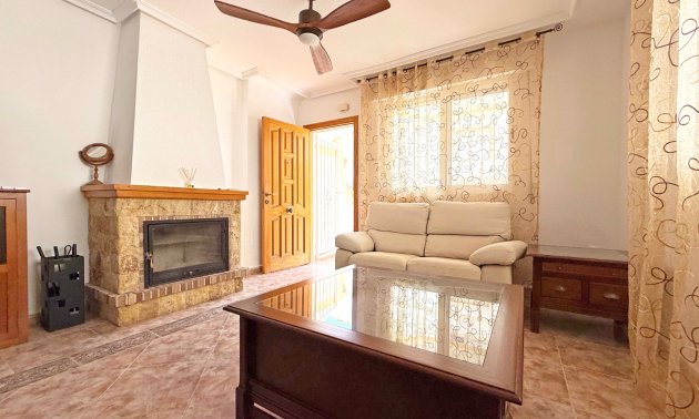 Resale - Villa -
Orihuela Costa - Los Altos