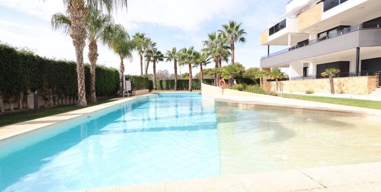 Resale - Apartment / flat -
Orihuela Costa