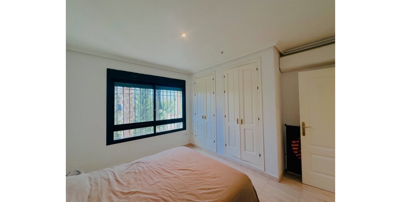 Resale - Apartment / flat -
Orihuela Costa - Lomas de Campoamor