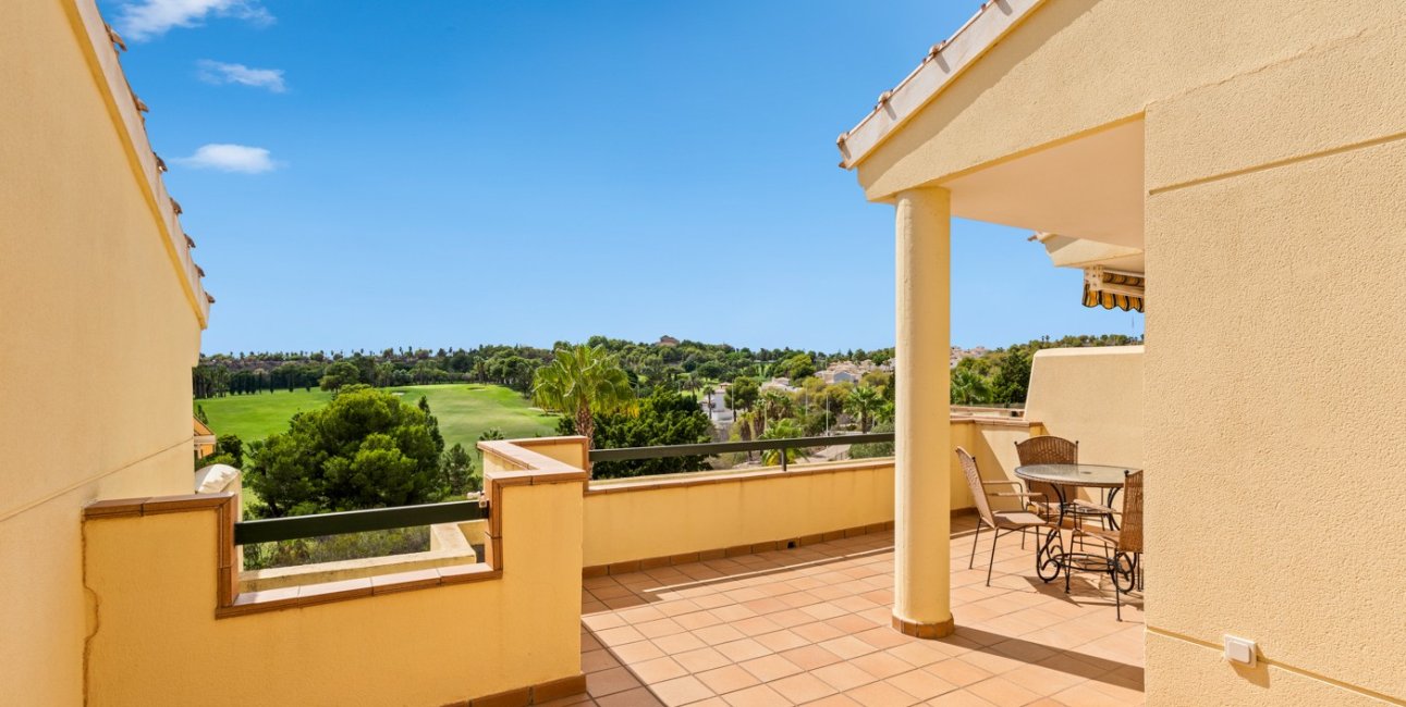 Resale - Apartment / flat -
Orihuela Costa - Campoamor