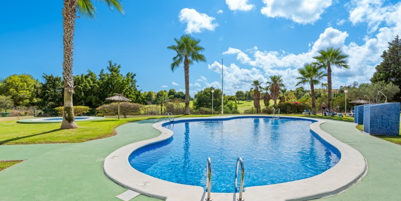 Resale - Apartment / flat -
Orihuela Costa - Campoamor