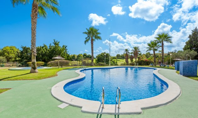 Resale - Apartment / flat -
Orihuela Costa - Campoamor