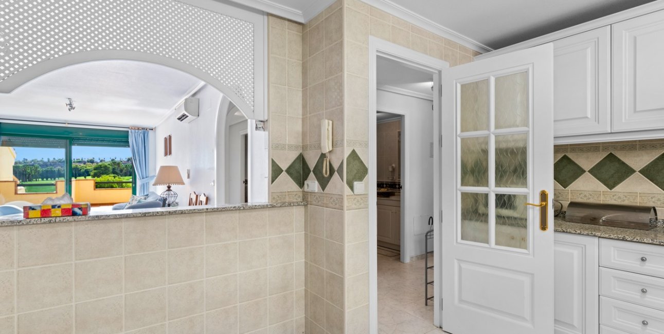 Resale - Apartment / flat -
Orihuela Costa - Campoamor