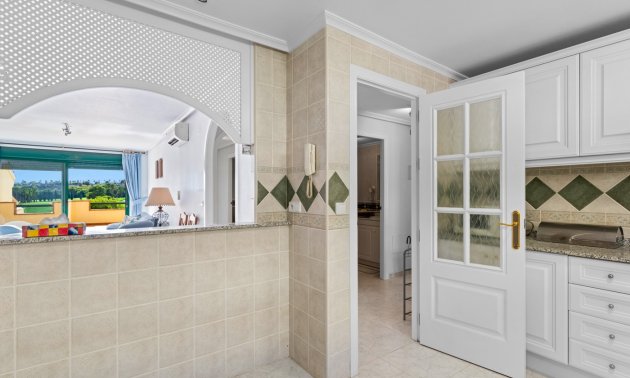 Resale - Apartment / flat -
Orihuela Costa - Campoamor