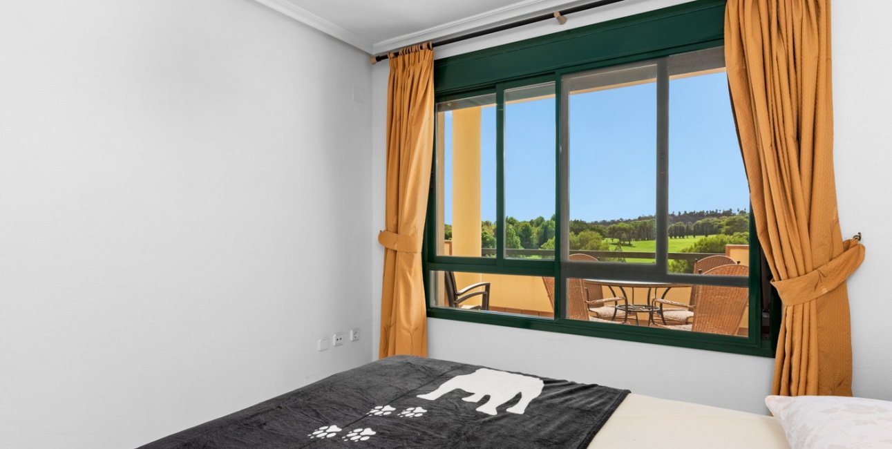 Resale - Apartment / flat -
Orihuela Costa - Campoamor