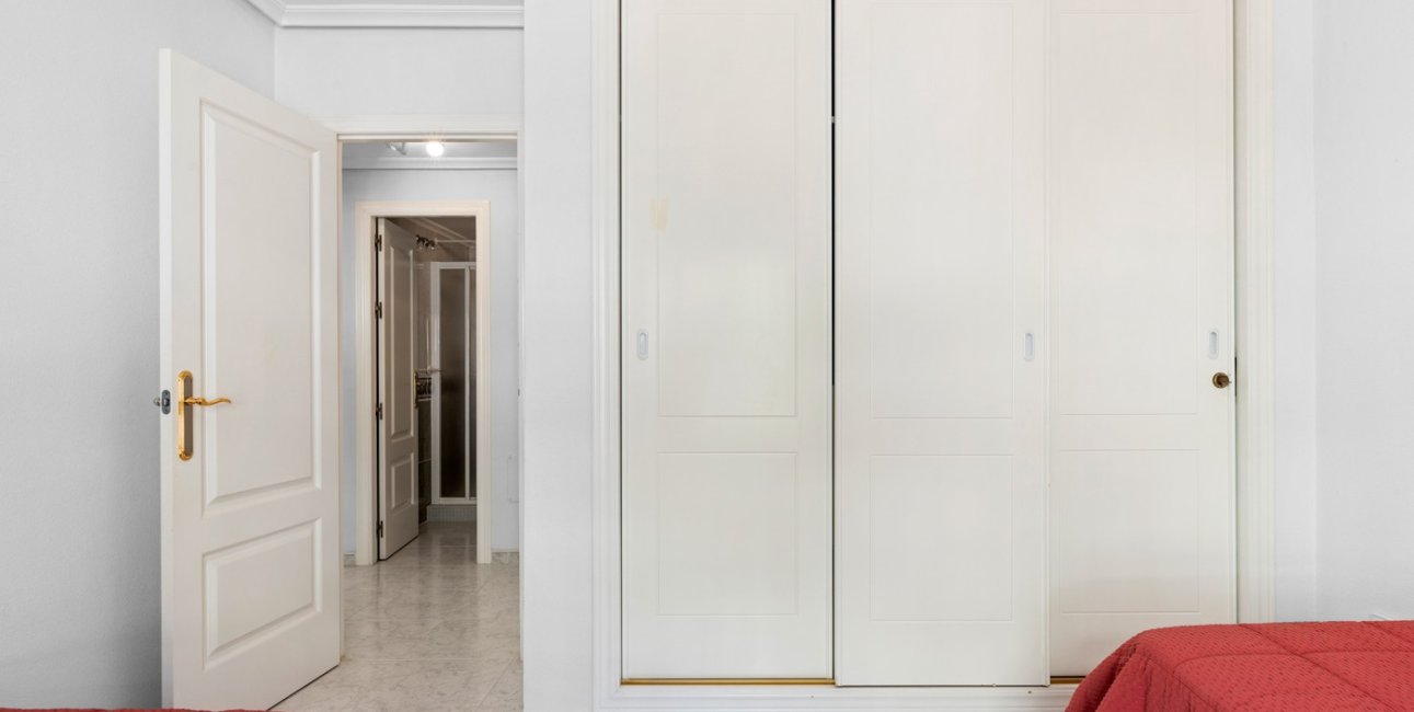 Resale - Apartment / flat -
Orihuela Costa - Campoamor