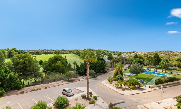 Resale - Apartment / flat -
Orihuela Costa - Campoamor