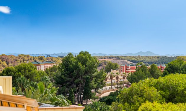 Resale - Apartment / flat -
Orihuela Costa - Campoamor