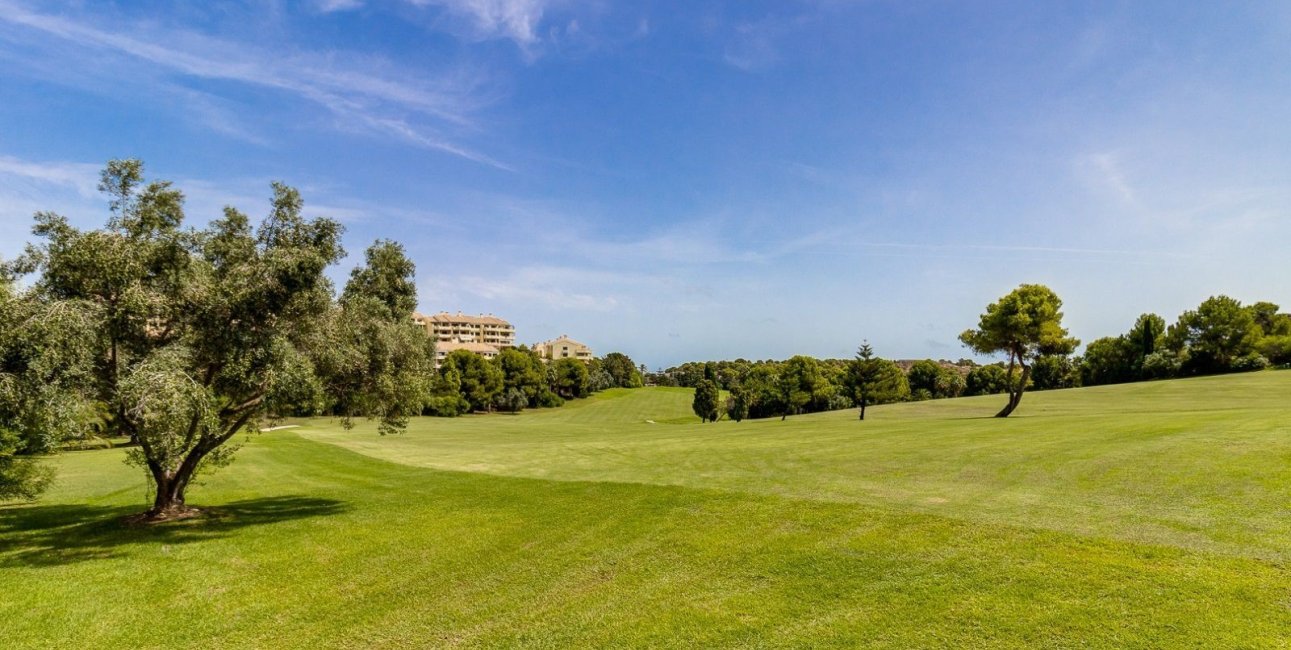 Resale - Apartment / flat -
Orihuela Costa - Campoamor