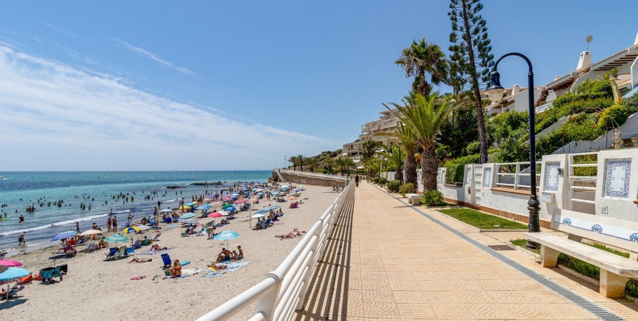 Resale - Apartment / flat -
Orihuela Costa - Campoamor