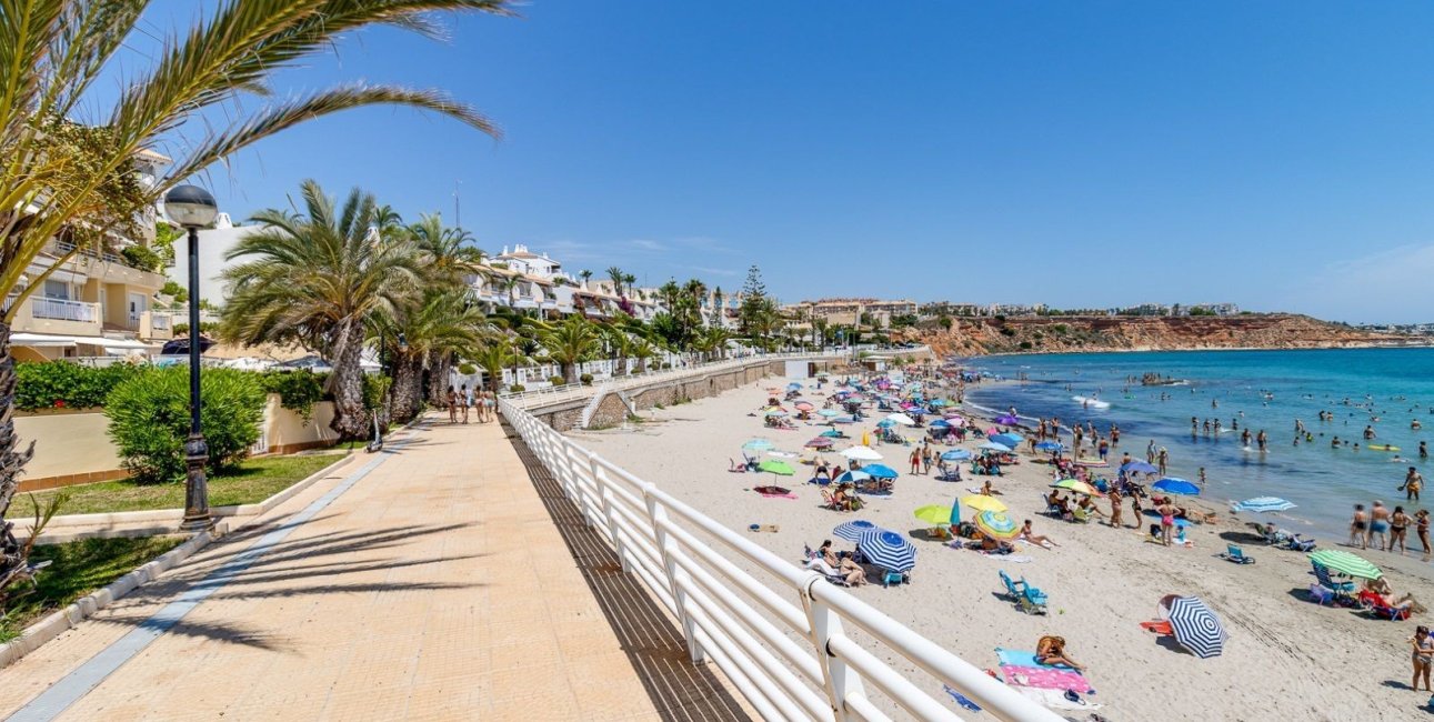 Resale - Apartment / flat -
Orihuela Costa - Campoamor