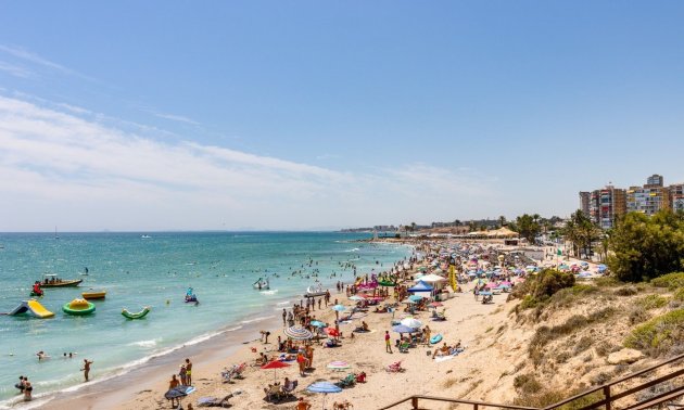 Resale - Apartment / flat -
Orihuela Costa - Campoamor