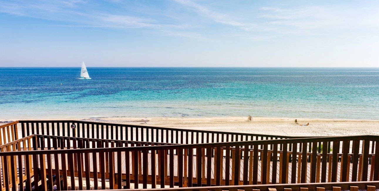 Resale - Apartment / flat -
Orihuela Costa - Campoamor