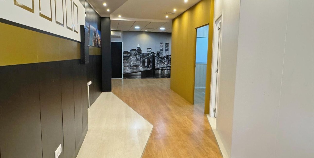 Reventa - Comercial -
Guardamar del Segura - Guardamar del Seguras*