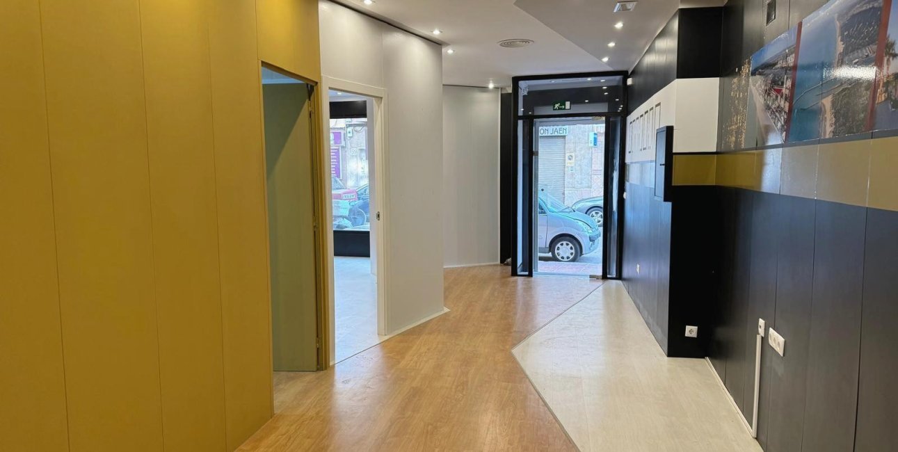 Reventa - Comercial -
Guardamar del Segura - Guardamar del Seguras*