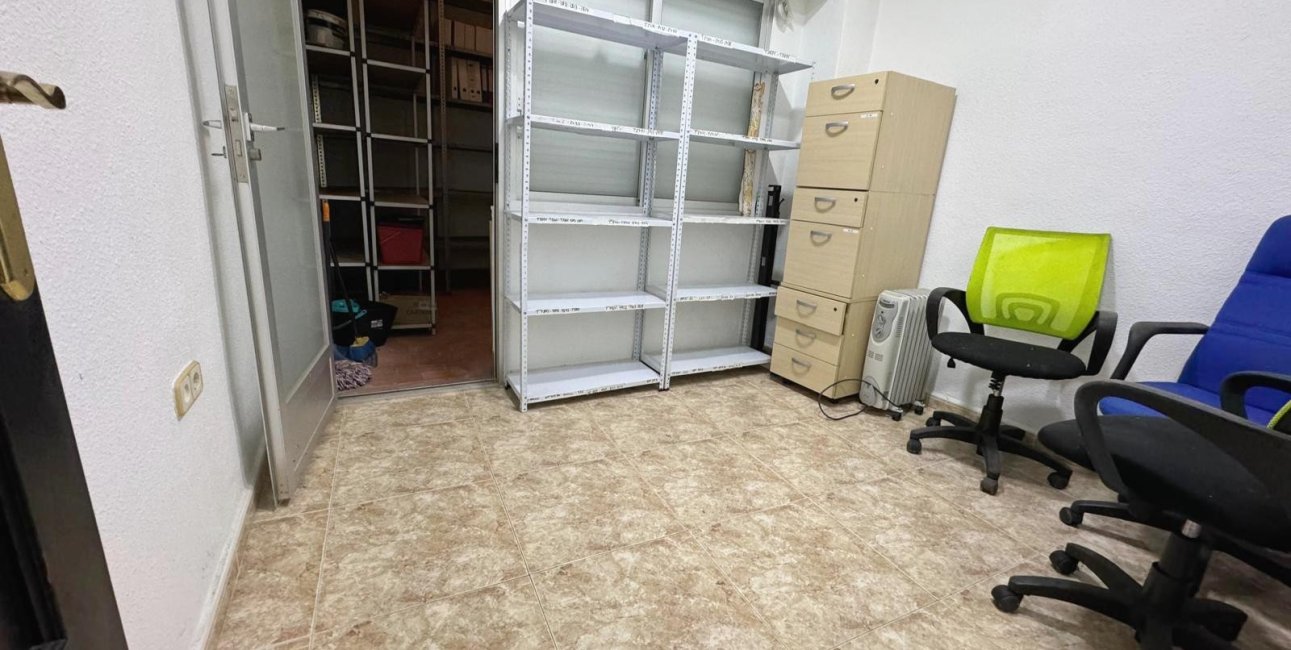 Reventa - Comercial -
Guardamar del Segura - Guardamar del Seguras*