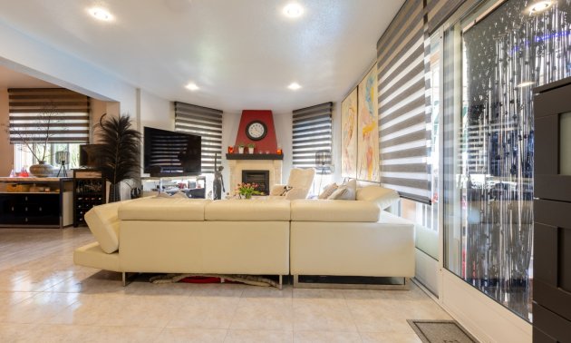 Resale - Villa -
Benimar - Benimar I