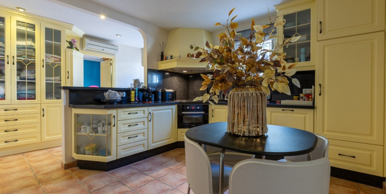 Resale - Villa -
Benimar - Benimar I