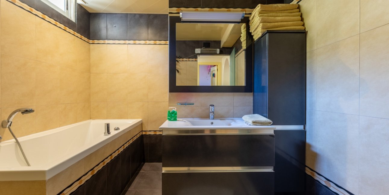 Resale - Villa -
Benimar - Benimar I