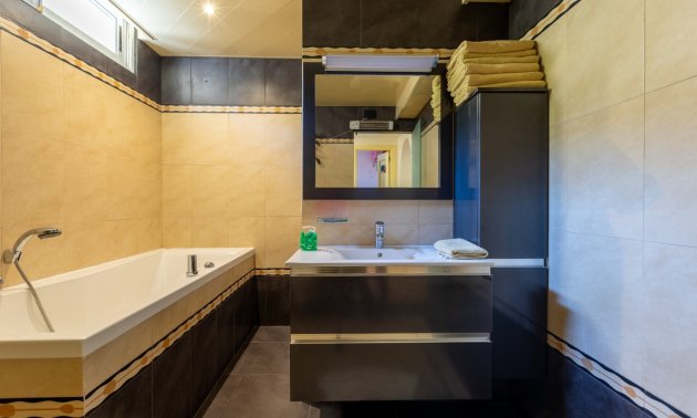 Resale - Villa -
Benimar - Benimar I