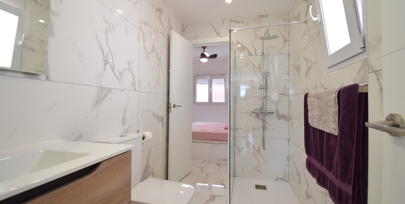 Resale - Apartment / flat -
Orihuela Costa - Villamartin