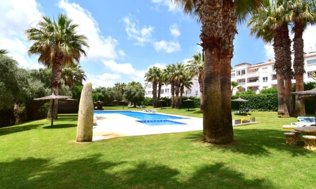 Resale - Apartment / flat -
Orihuela Costa - Villamartin