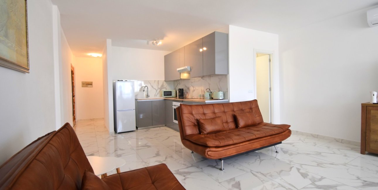 Resale - Apartment / flat -
Orihuela Costa - Villamartin