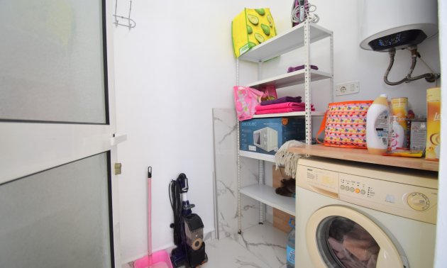 Resale - Apartment / flat -
Orihuela Costa - Villamartin