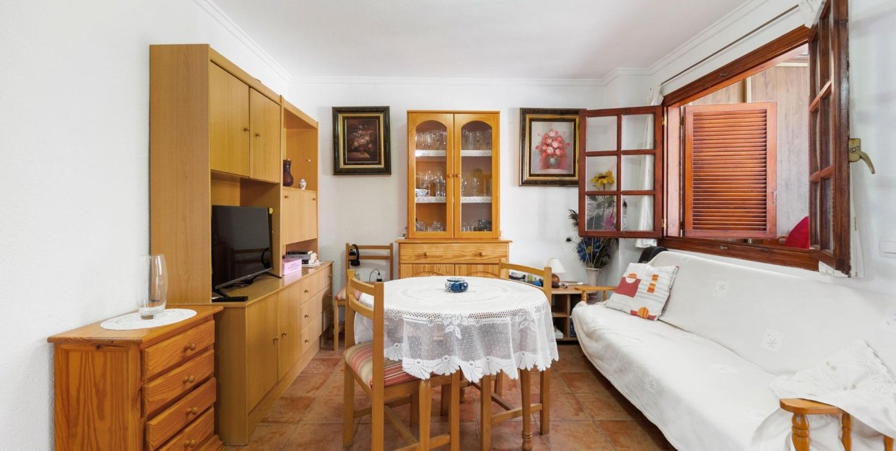 Resale - Bungalow -
Pilar de la Horadada - Mil Palmeras