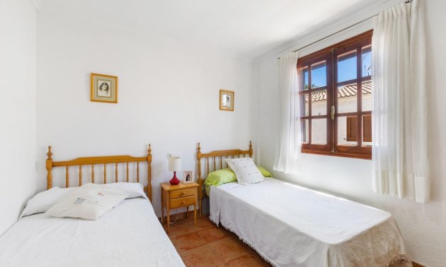 Reventa - Bungalow -
Pilar de la Horadada - Mil Palmeras