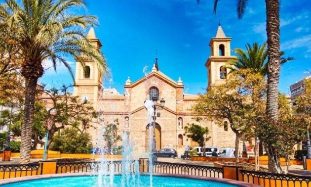 Rynek pierwotny - Mieszkanie w bloku -
Torrevieja - Playa de El Cura