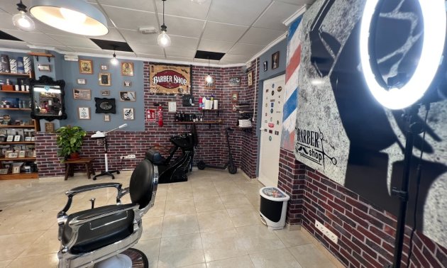 Resale - Commercial -
Guardamar del Segura - Guardamar Del Segura