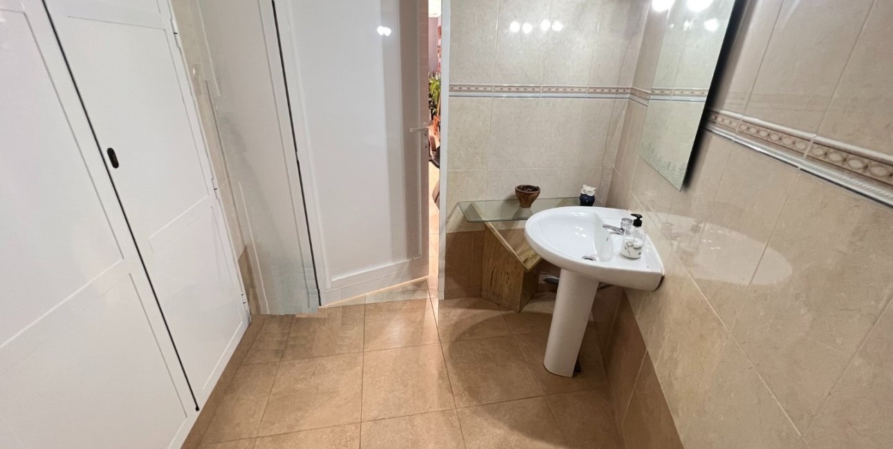 Resale - Commercial -
Guardamar del Segura - Guardamar Del Segura