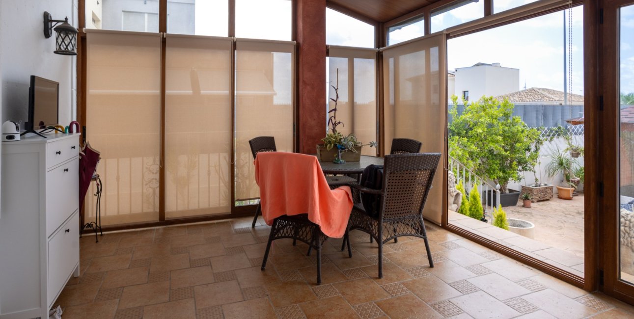 Resale - Villa -
Los Montesinos - La Herrada