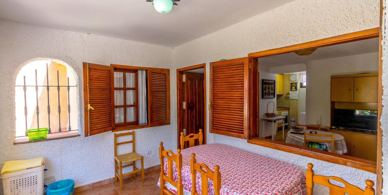 Resale - Bungalow -
Pilar de la Horadada - Mil Palmeras