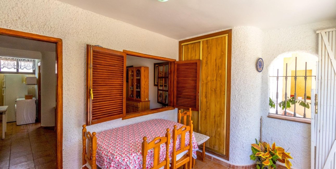 Resale - Bungalow -
Pilar de la Horadada - Mil Palmeras