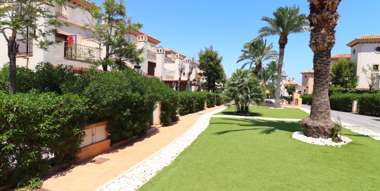 Rynek wtórny - Dom Szeregowy -
Algorfa - La Finca Golf Resort