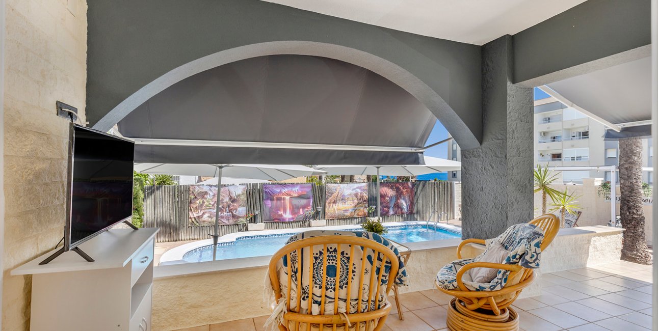 Resale - Villa -
Torrevieja - Punta prima