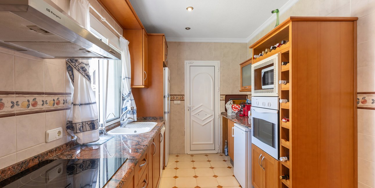 Resale - Villa -
Torrevieja - Punta prima