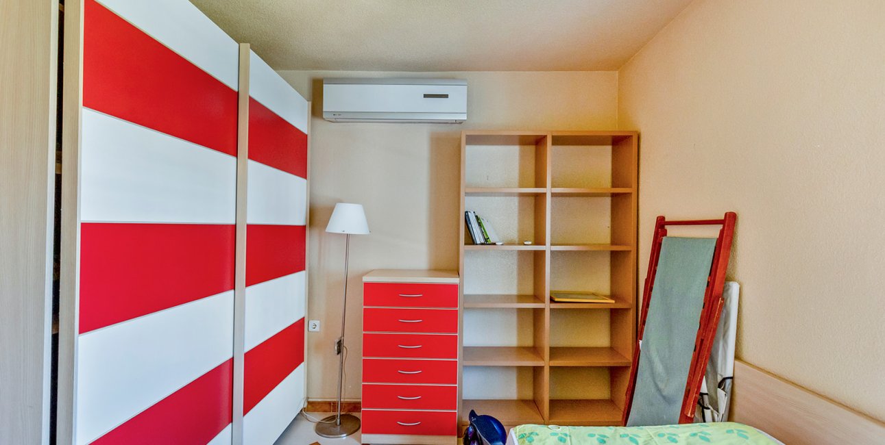 Resale - Villa -
Torrevieja - Punta prima