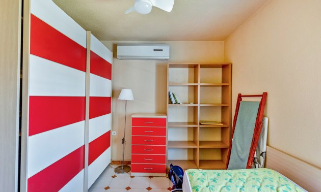 Resale - Villa -
Torrevieja - Punta prima