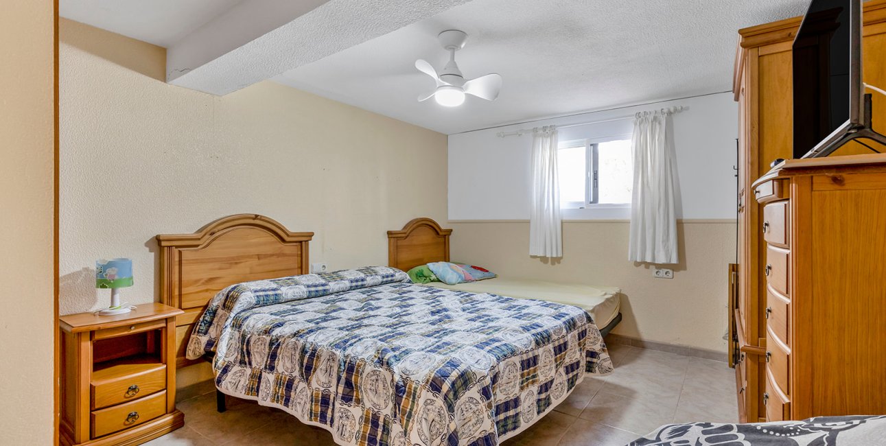 Resale - Villa -
Torrevieja - Punta prima