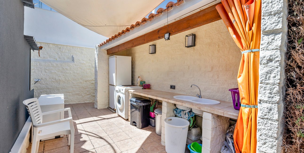 Resale - Villa -
Torrevieja - Punta prima