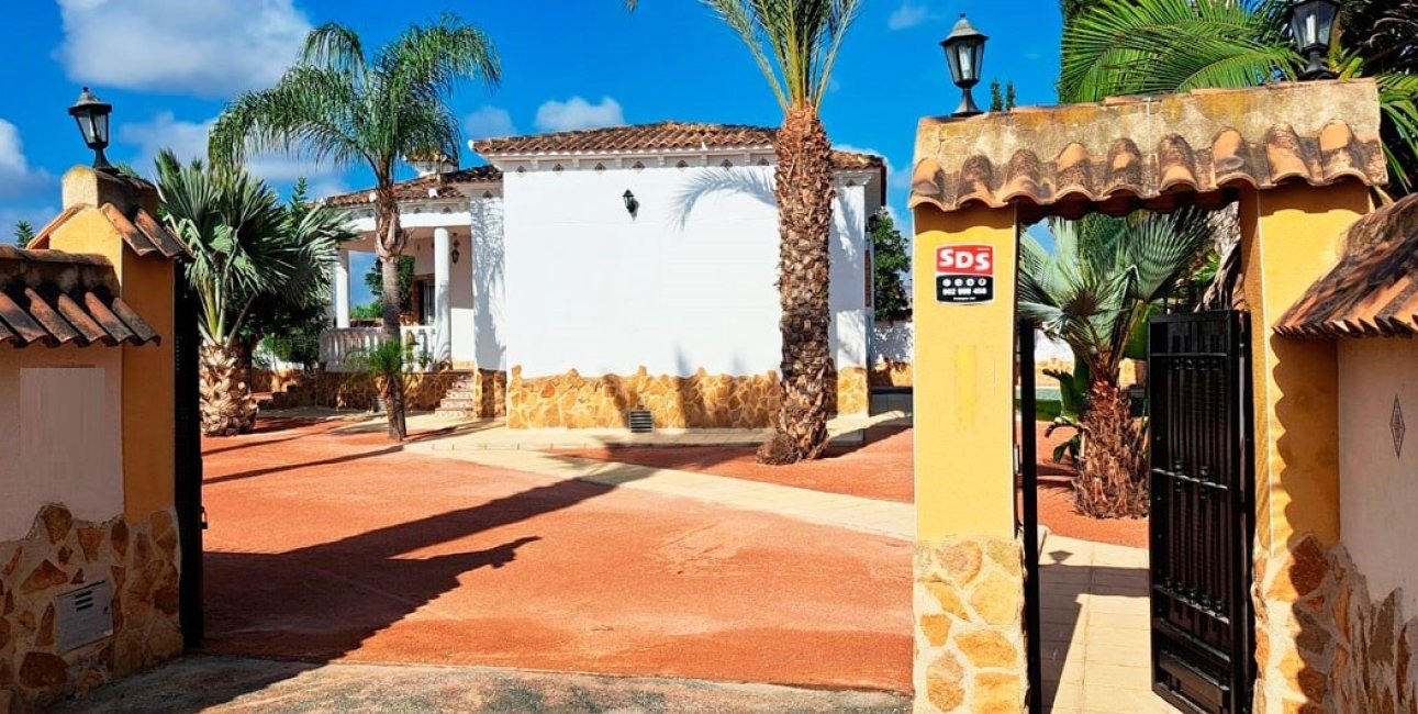 Reventa - Finca -
Catral - Catral - Country