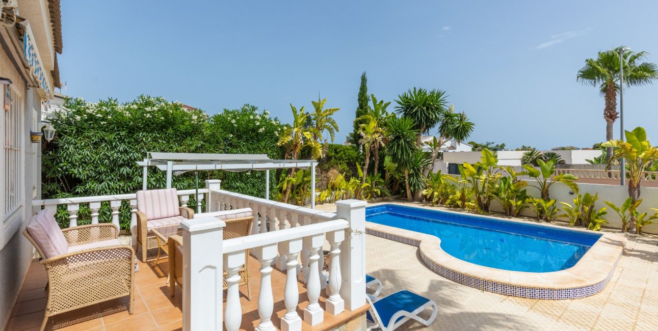 Reventa - Villa -
San Isidro - San Fulgencio