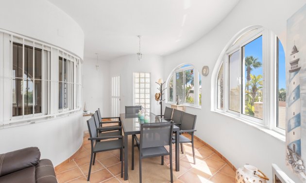 Reventa - Villa -
San Isidro - San Fulgencio