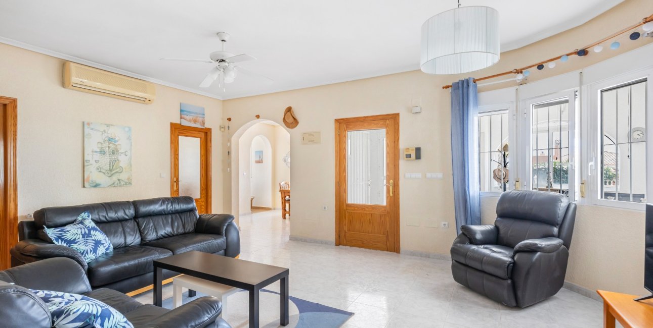 Reventa - Villa -
San Isidro - San Fulgencio