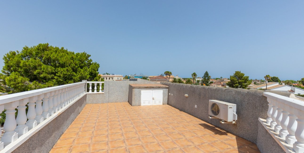 Reventa - Villa -
San Isidro - San Fulgencio